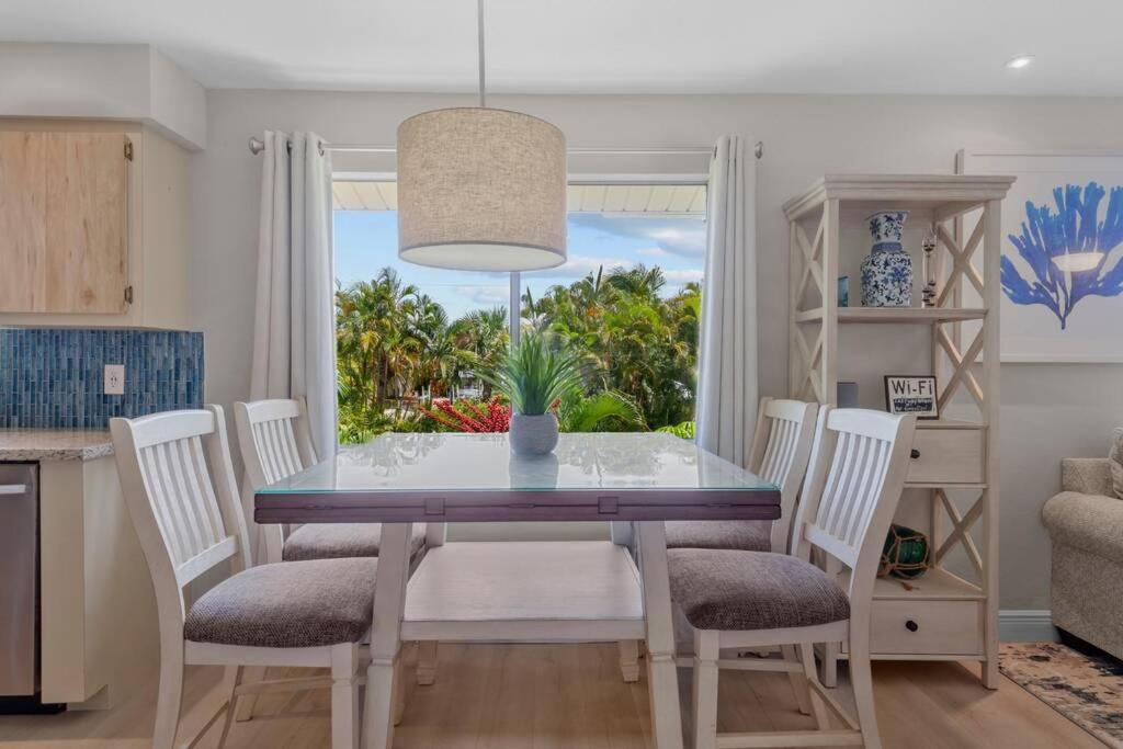 The Strawberry Daiquiri At Lazy Way Apartamento Fort Myers Beach Exterior foto